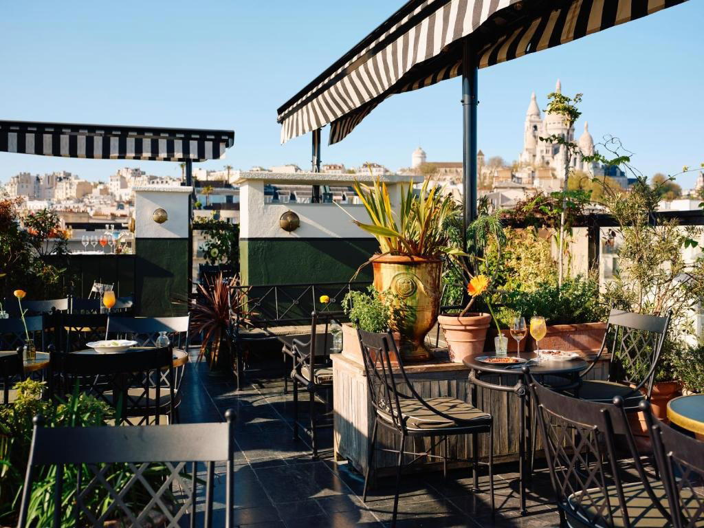 Hôtel Rochechouart, Paris, France