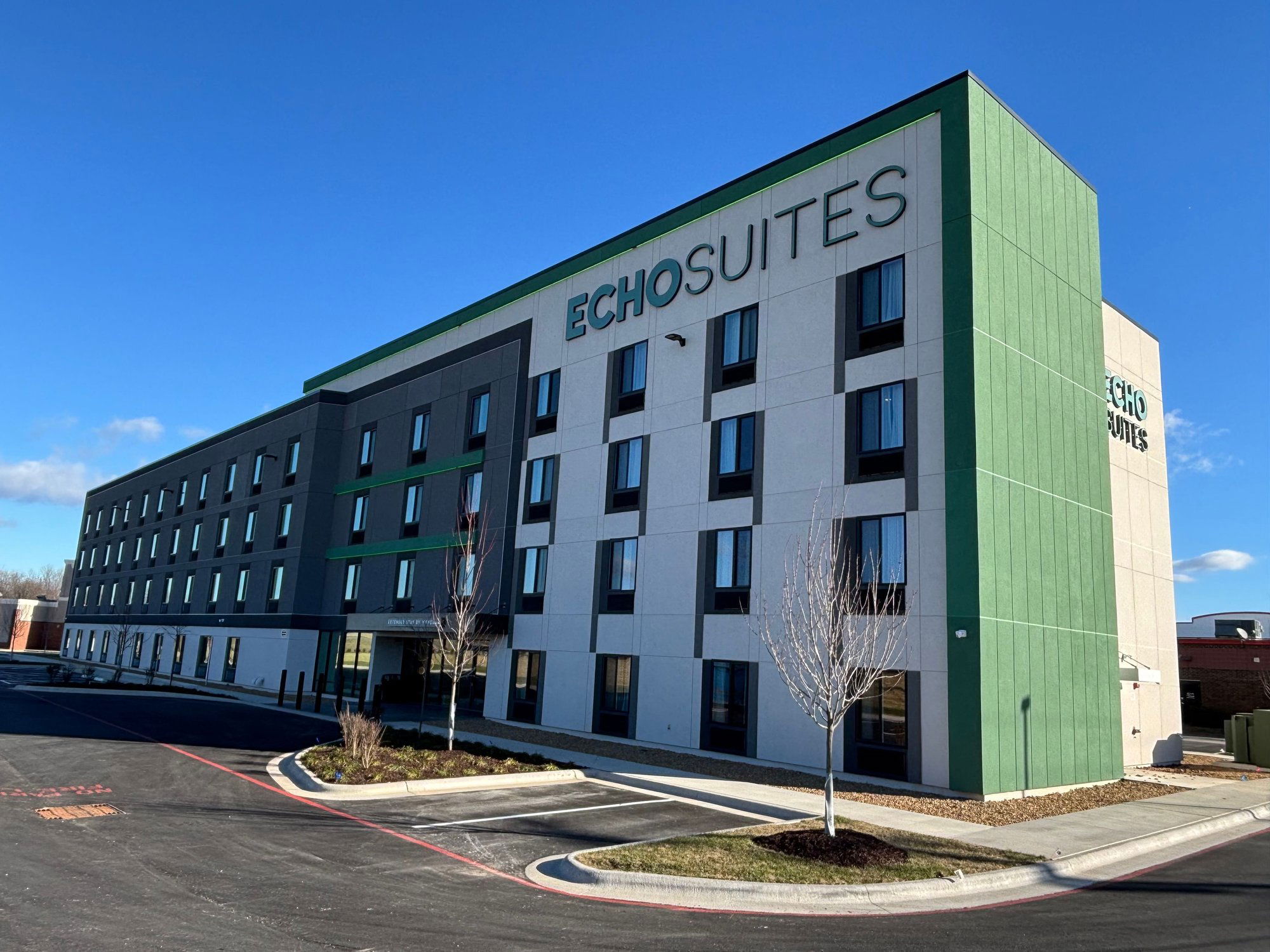 ECHO Suites, Hotel in Springfield