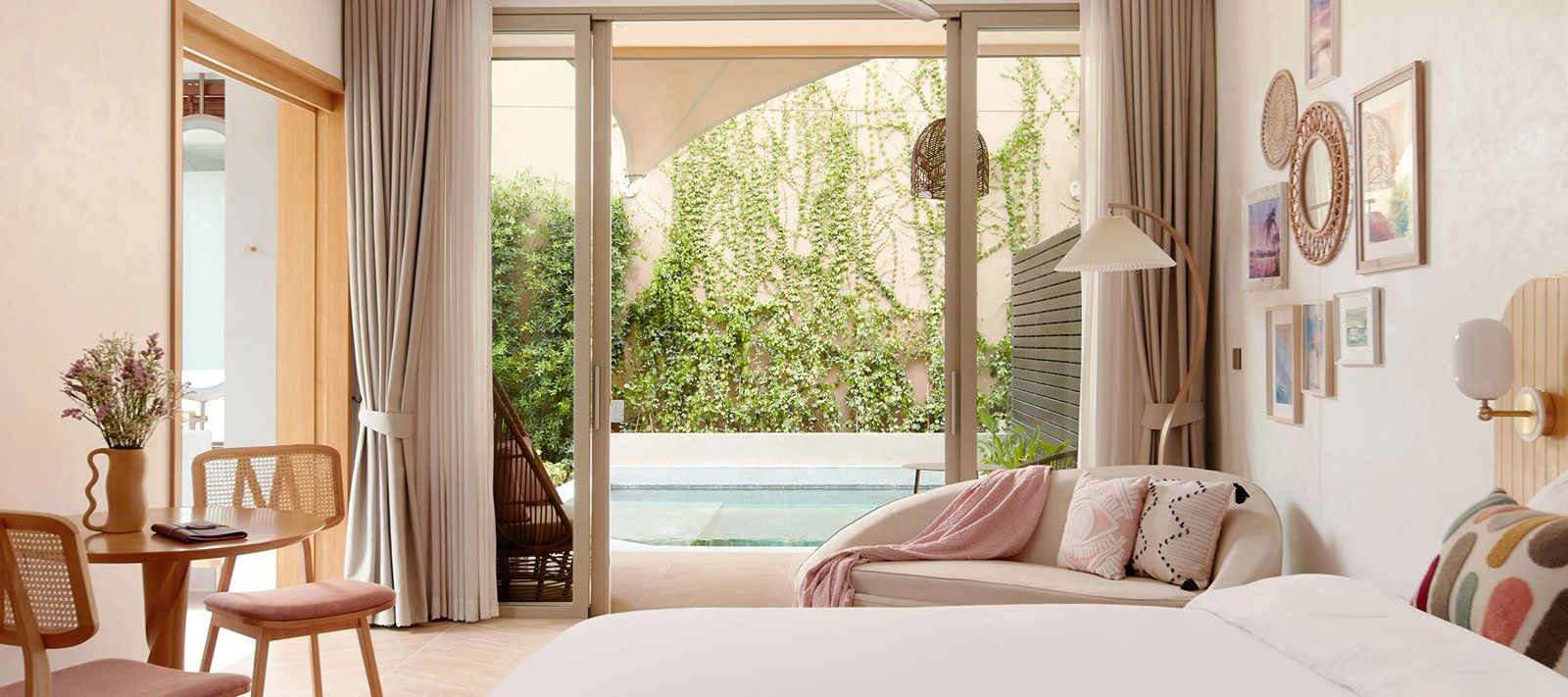 The Dawn Luxury Hotel, Hotel in Nanzhao Town