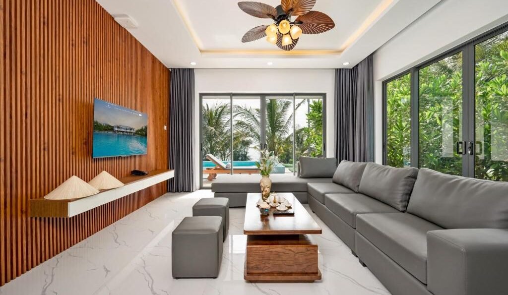 LANGCO BAY RETREAT