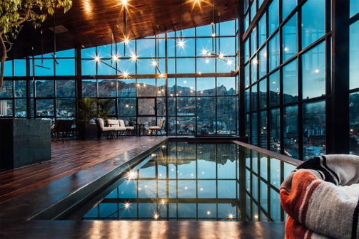 Atix Hotel