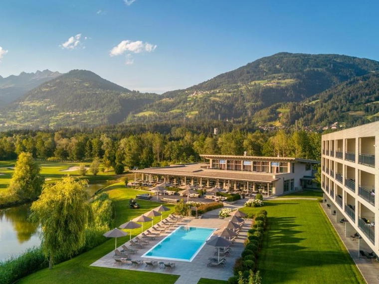 Dolomitengolf Suites, Lavant, Austria