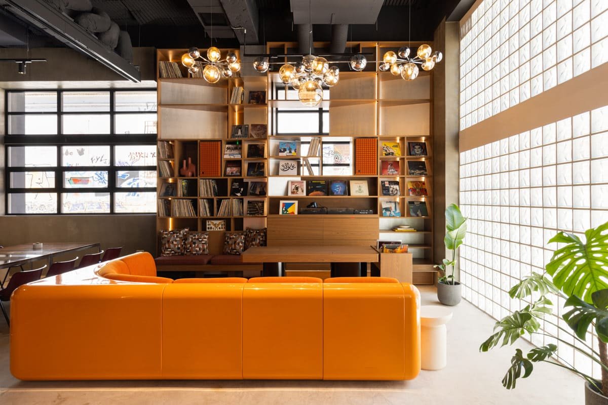 Okupa, Hotel in Athens
