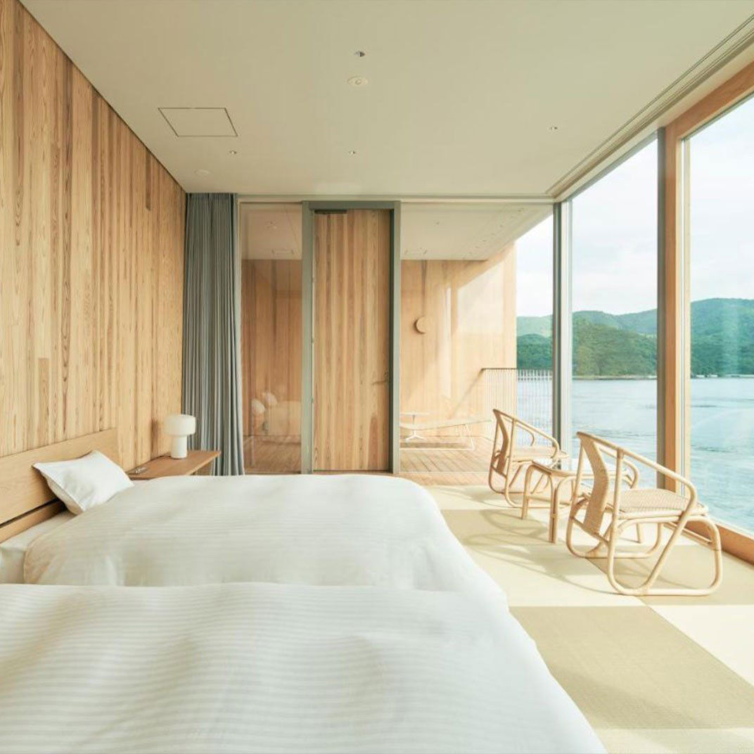 Entô, Hotel in Ama