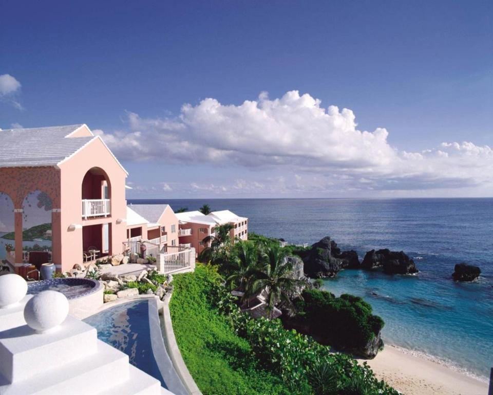 The Reefs Resort & Club hotel in Southampton