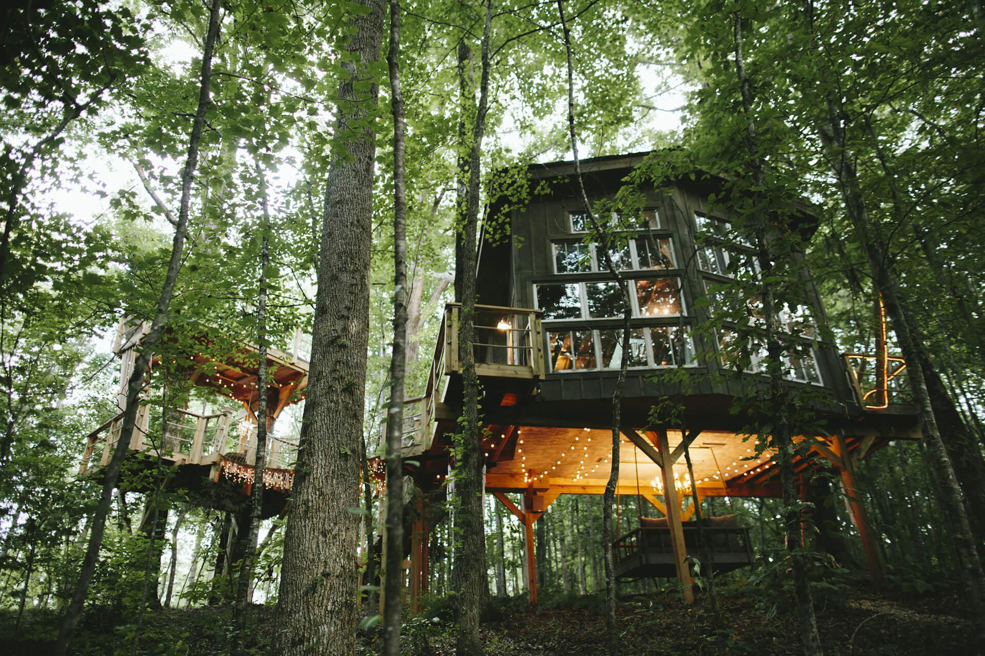 Bolt Farm Treehouse, Whitwell, United States