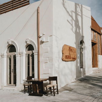 Manili Boutique Suites & Villas