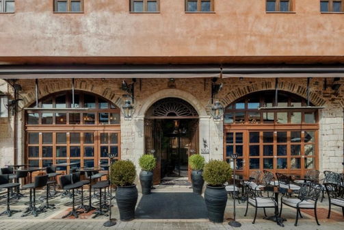 Stoes Boutique Hotel