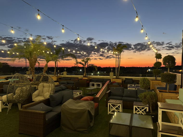 Citrus On the Lake Boutique Hotel / Citrus Sky Bar Tavares, Tavares, United States