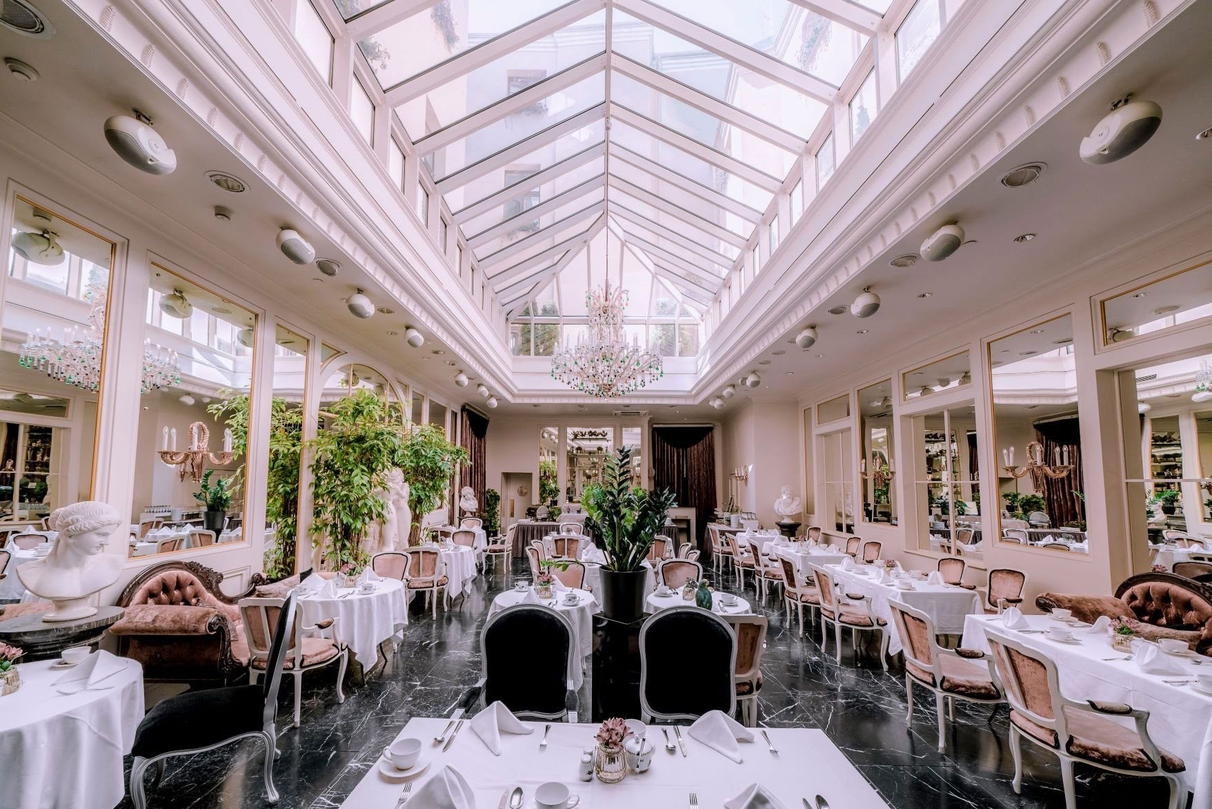 Grand Palace Hotel, Hotel in Riga