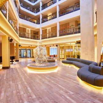 Grand Plaza Hotel & Wellness
