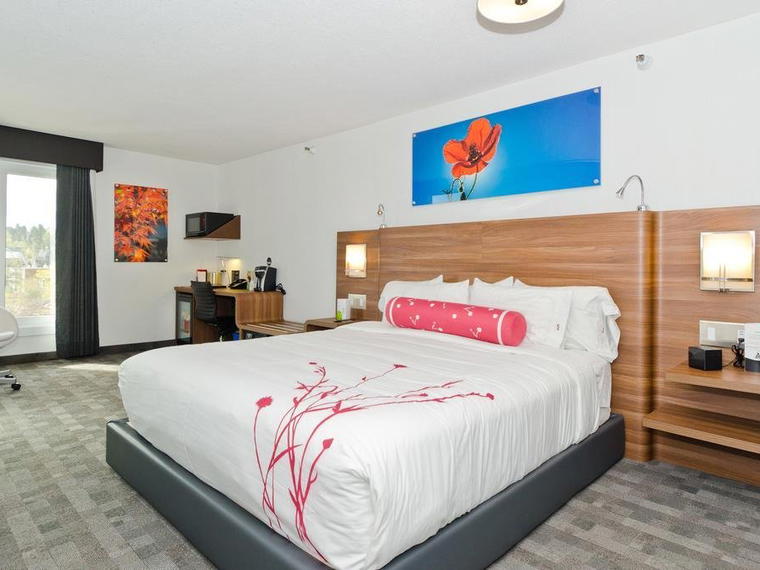 The Elan, Calgary, Canada