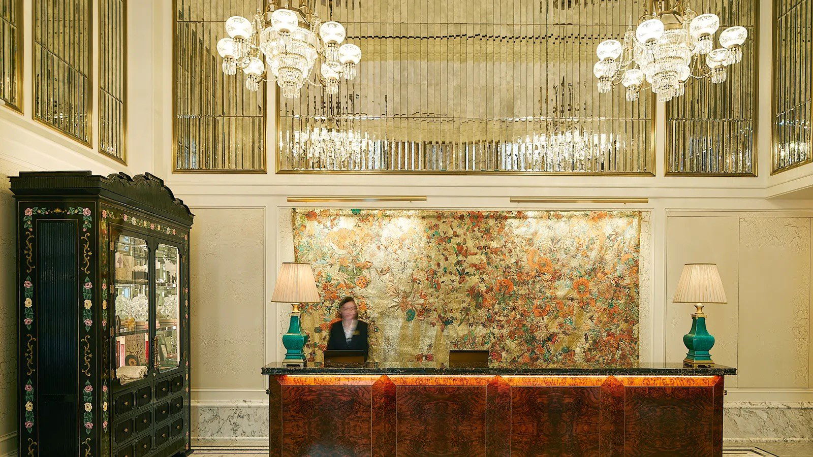 The Fifth Avenue Hotel, Hotel in New York City