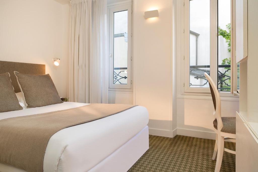 Hôtel Mistral, Paris, France