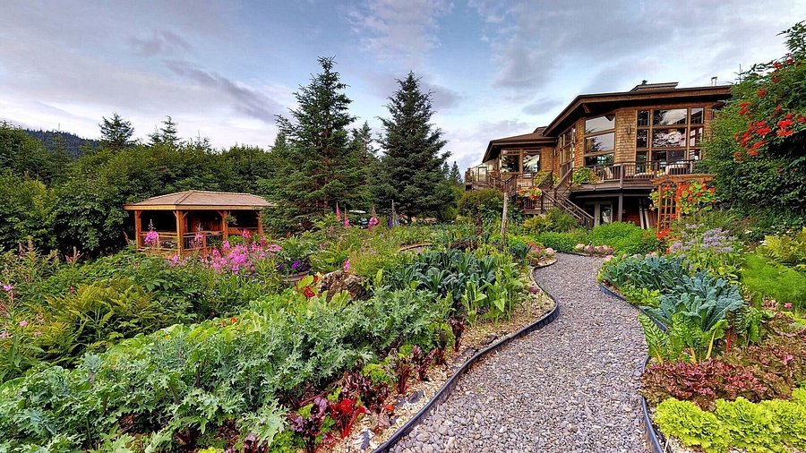 Stillpoint Lodge