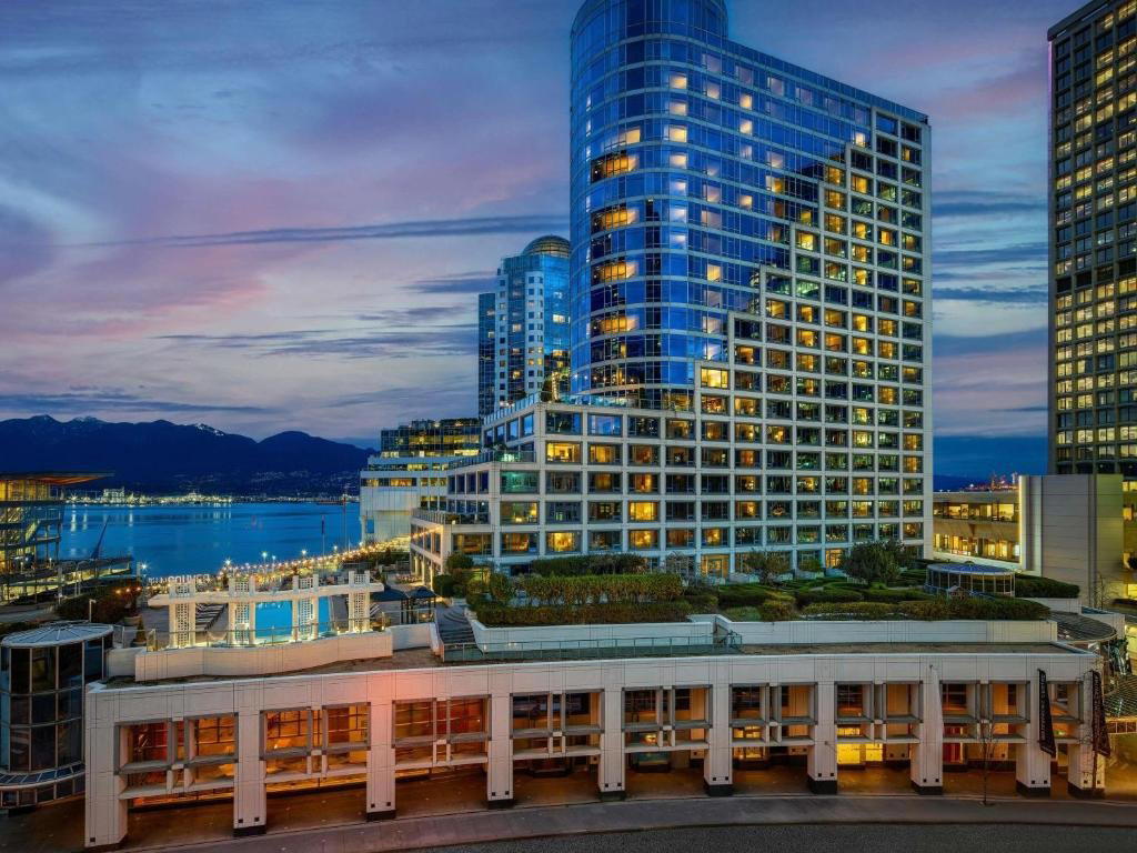 Fairmont Waterfront hotel in Vancouver