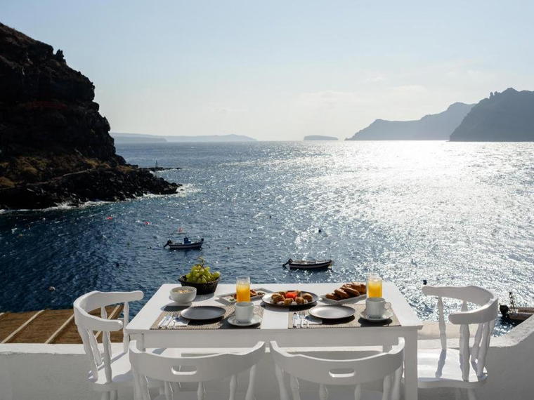 Amoudi Villas, Oia, Greece