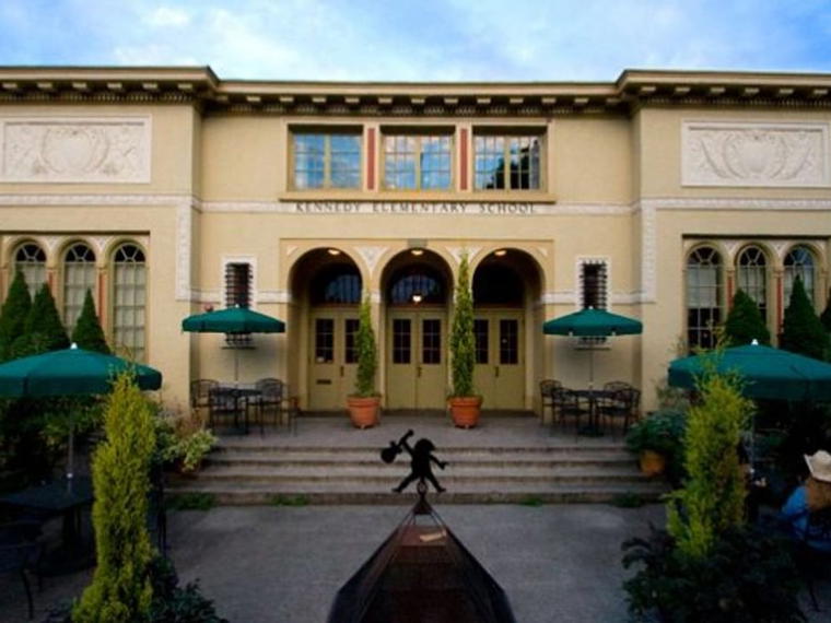 McMenamins Kennedy School, Portland, United States