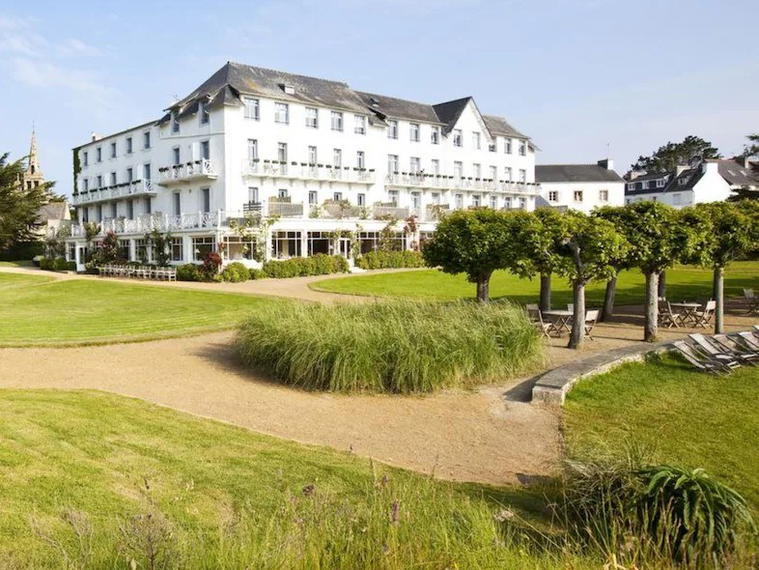 Le Grand Hôtel des Bains, Locquirec, France