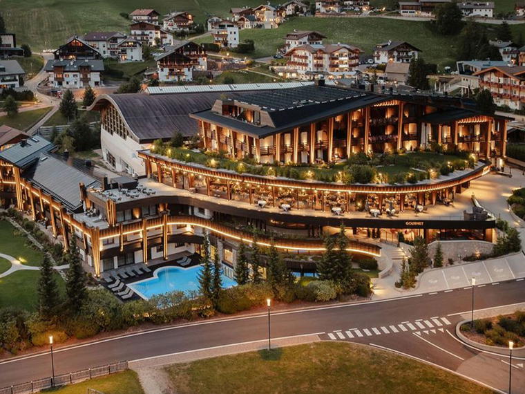 Hotel Granbaita Dolomites, Selva di Val Gardena, Italy