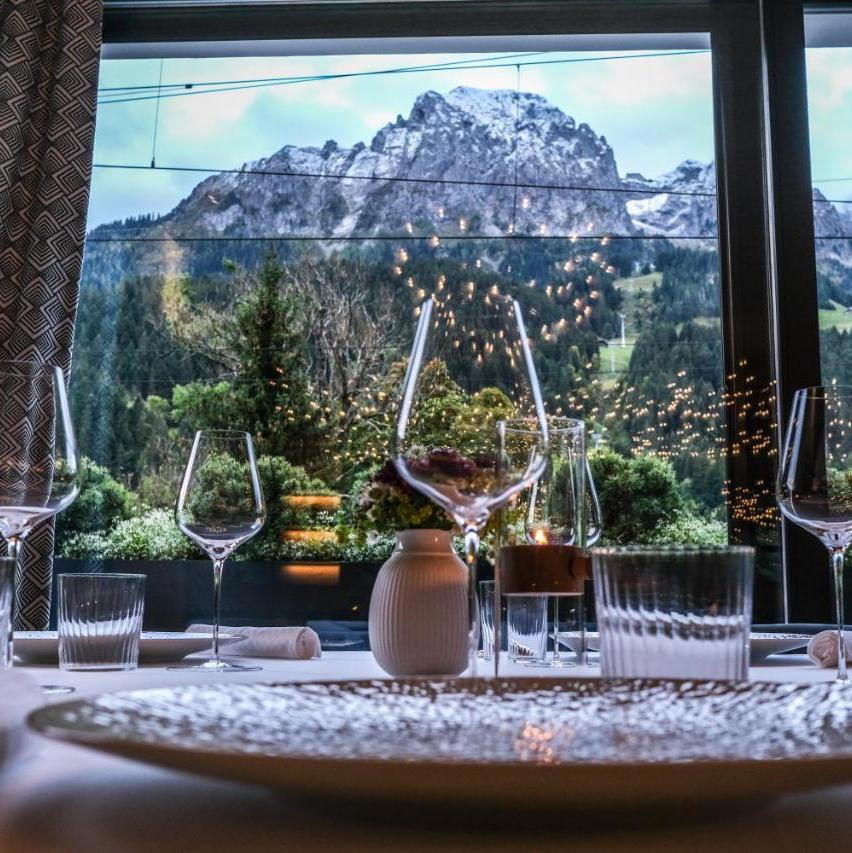 Hotel-Restaurant Valrose, Rougemont, Switzerland