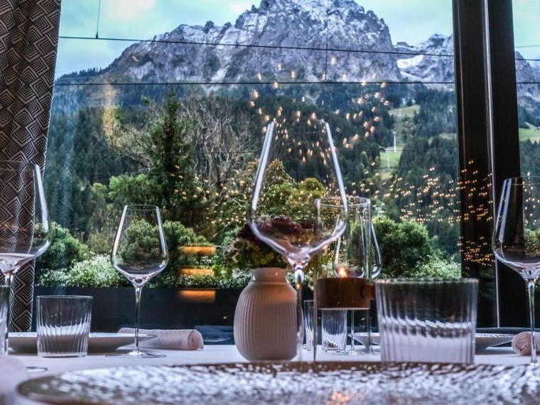 Hotel-Restaurant Valrose, Rougemont, Switzerland
