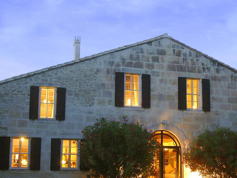 Mas de Peint, Arles, France