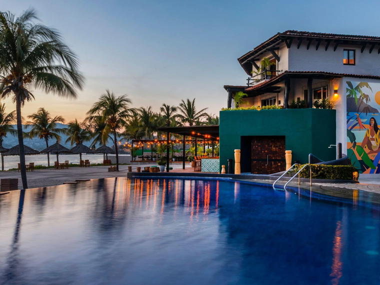 Thompson Zihuatanejo, Zihuatanejo, Mexico
