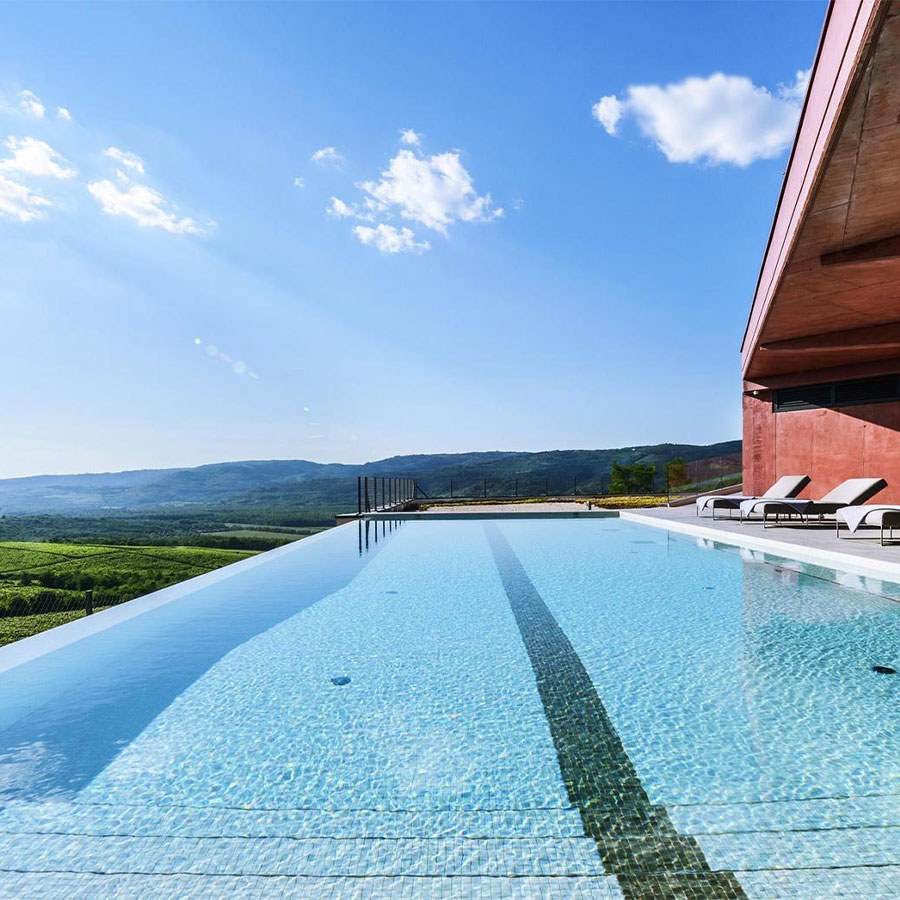Roxanich Winery & Design Hotel