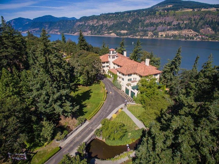 Columbia Gorge Hotel & Spa, Hood River, United States