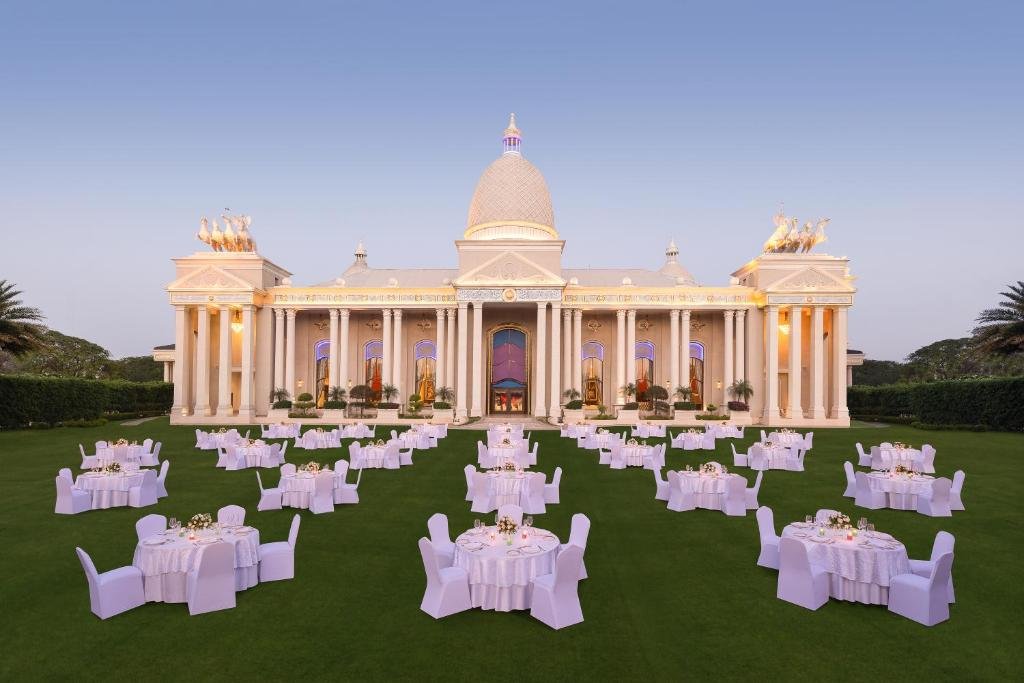 Sheraton Grand Palace Indore hotel in Indore, India