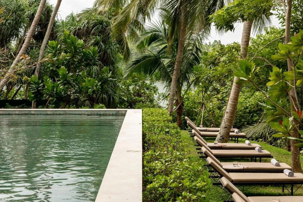 Kurulu Bay, Ahangama, Sri Lanka