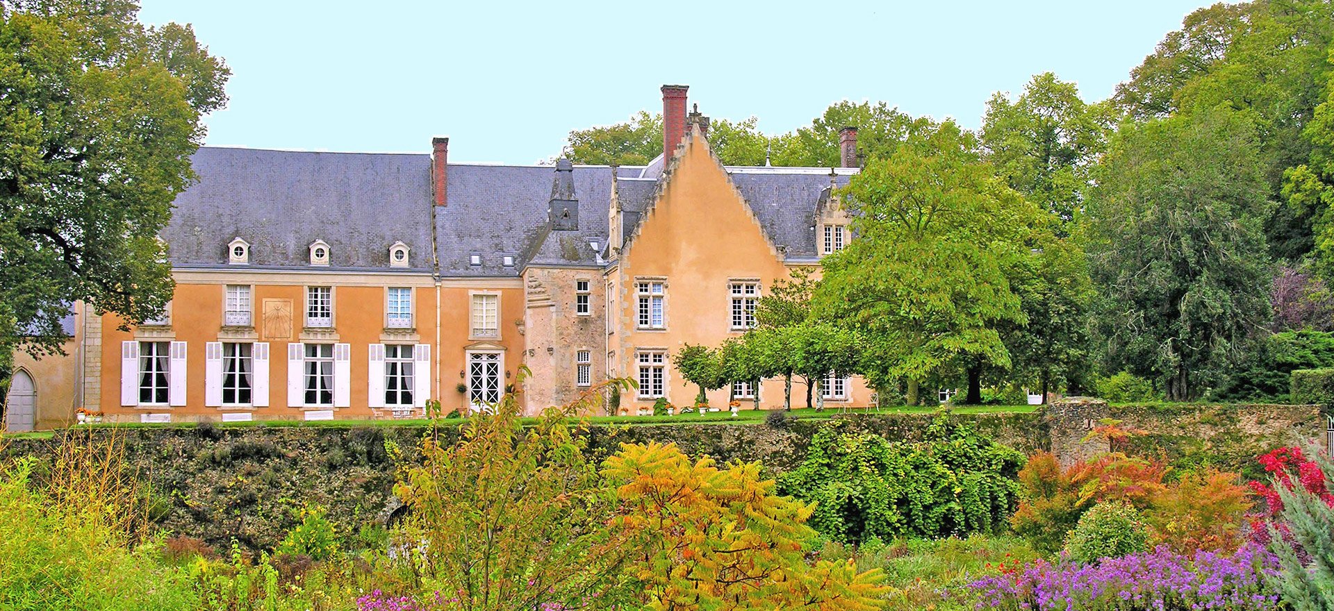 Chateau de La Barre, Conflans-sur-anille, France