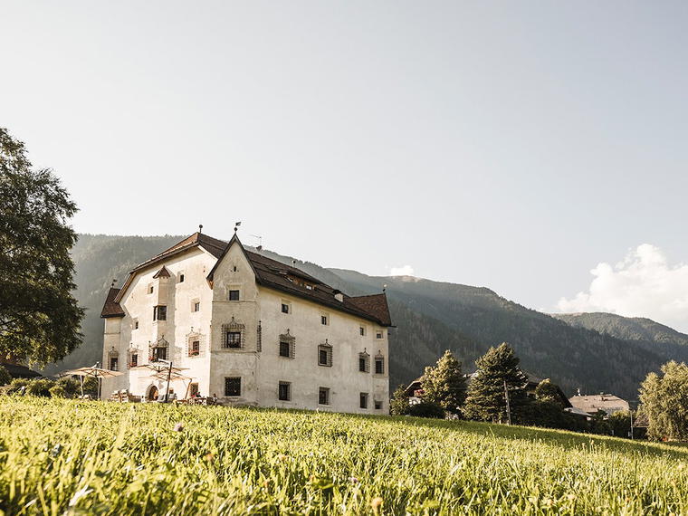 Ansitz Heufler by Norbert Niederkofler, Rasen Antholz, Italy
