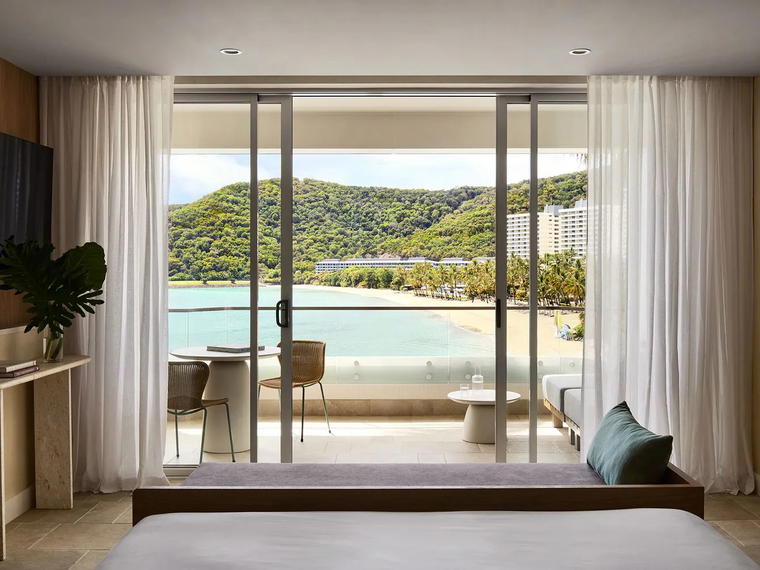 The Sundays, Hamilton Island, Australia