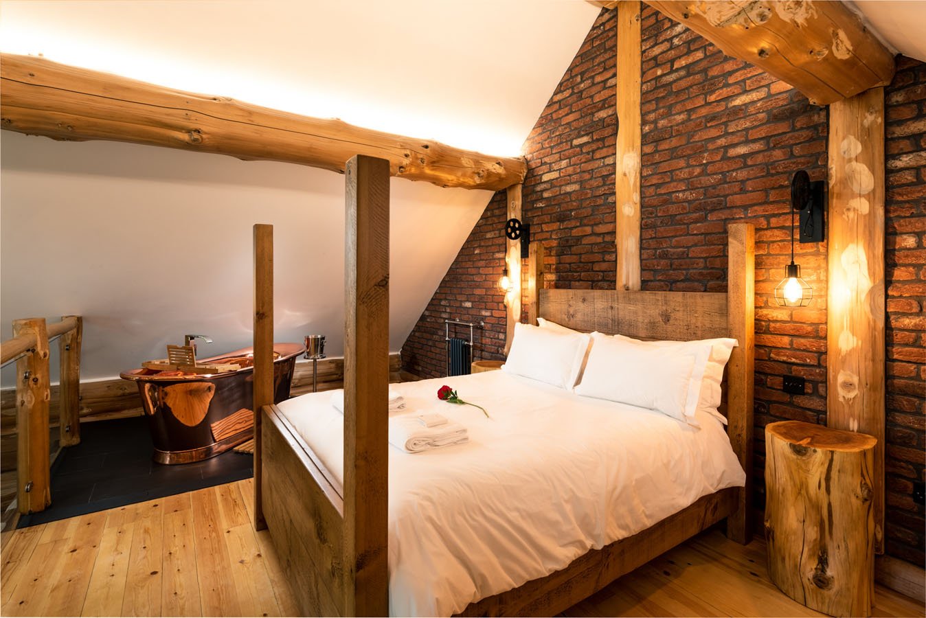 Swinney Wood Log Cabins, Hotel in Belper