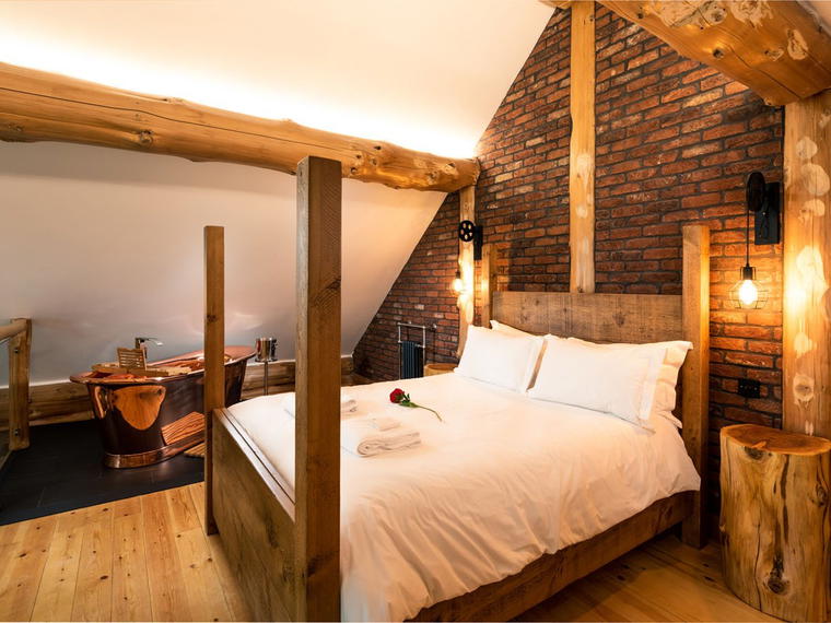 Swinney Wood Log Cabins, Belper, United Kingdom