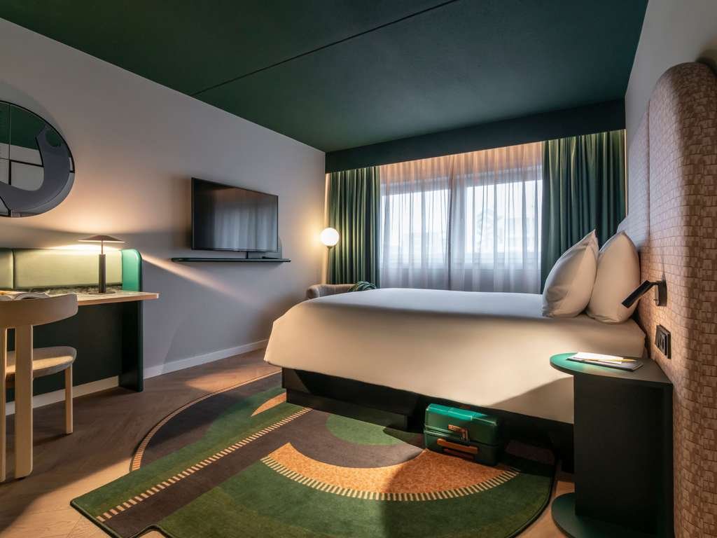 TRIBE Den Haag Centraal, Hotel in The Hague