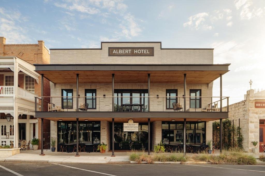 Albert Hotel, Hotel in Fredericksburg