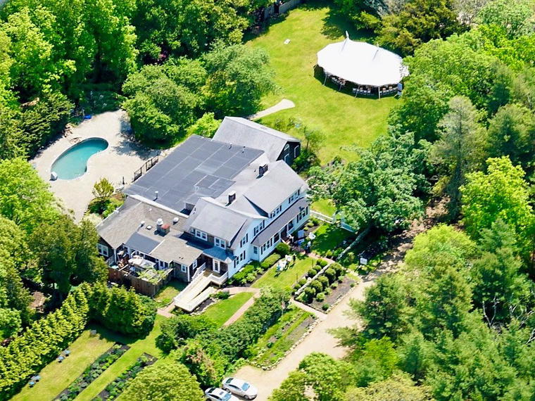 Lambert's Cove Inn & Resort, West Tisbury, United States