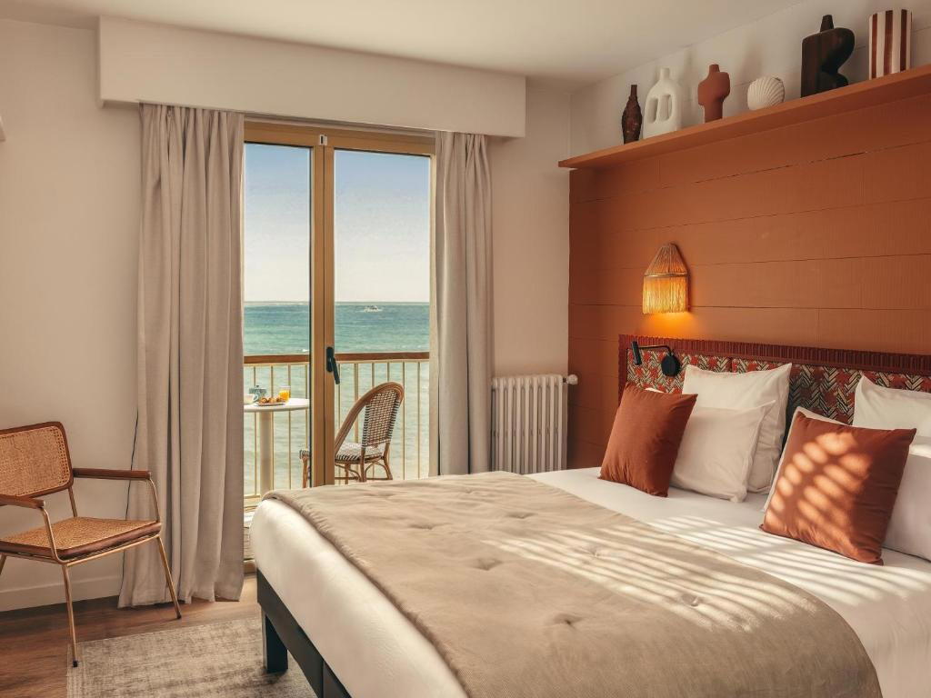 Hôtel Les Brises hotel in La Rochelle