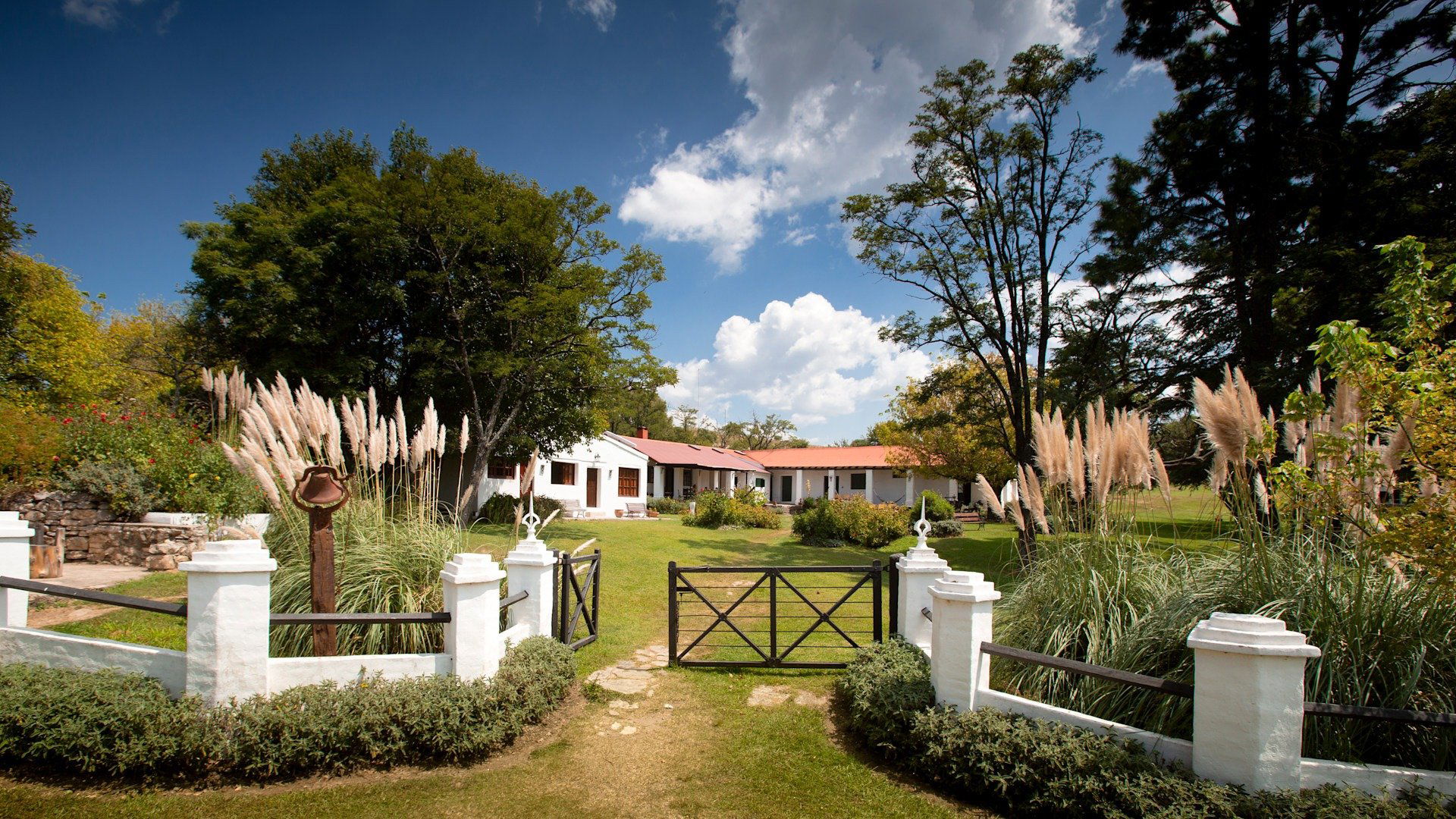 ESTANCIA LOS POTREROS hotel in Rio Ceballos, Argentina