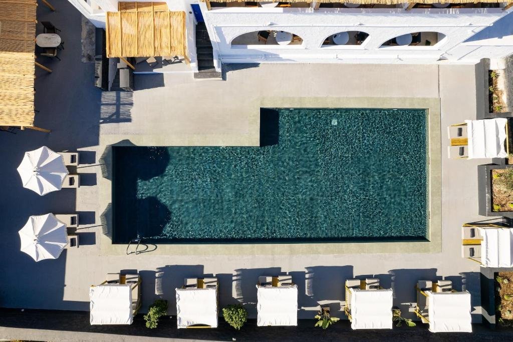 The Noverian Bios Santorini Vegan Boutique Hotel, Hotel in Fira