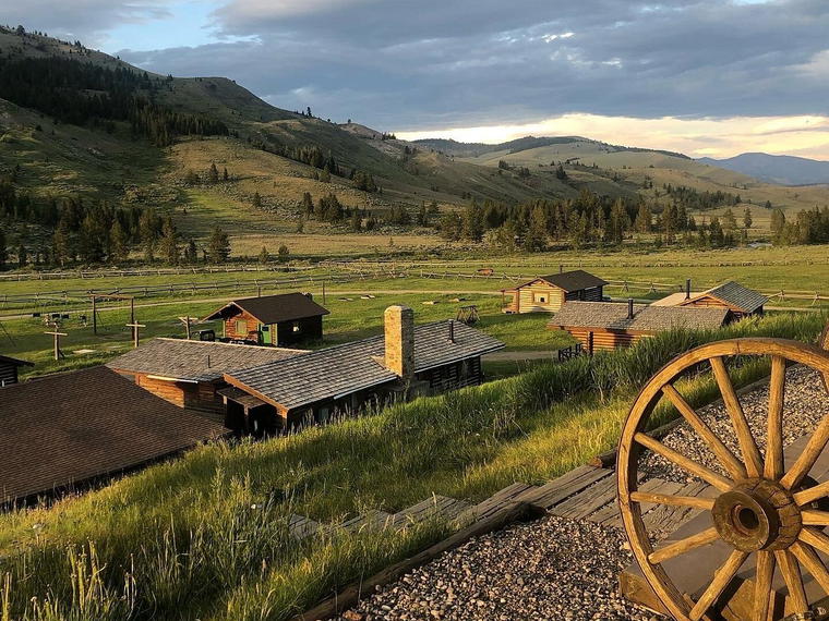 Nine Quarter Circle Ranch, Gallatin Gateway, United States