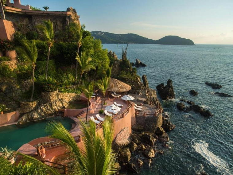La Casa que Canta, Zihuatanejo, Mexico