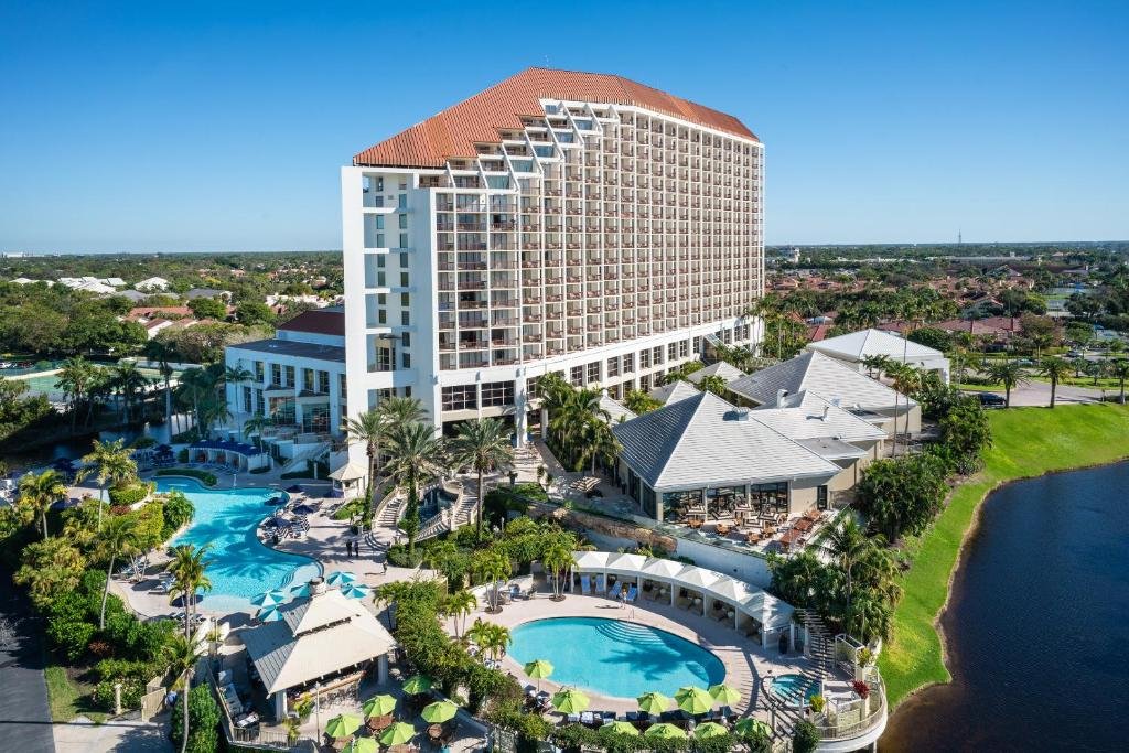 Naples Grande Beach Resort, Hotel in Naples
