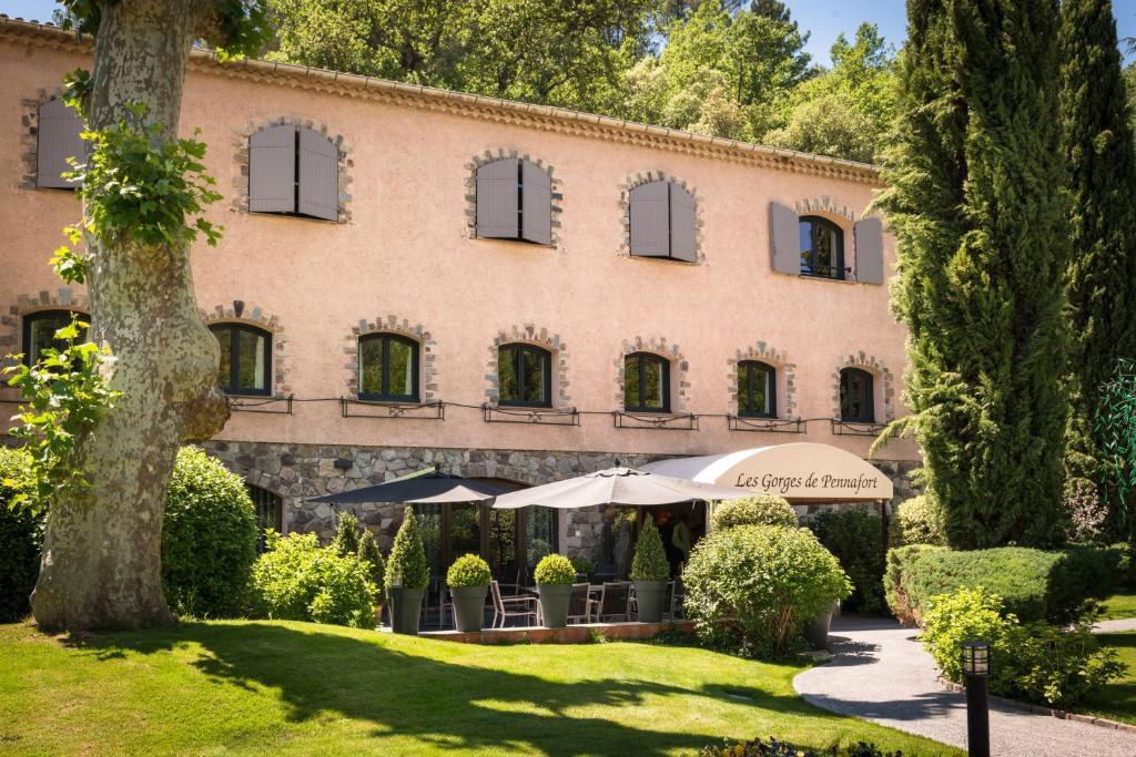 Hostellerie Les Gorges de Pennafort, Hotel in Callas