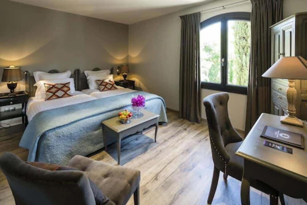 Hostellerie Les Gorges de Pennafort hotel in Callas
