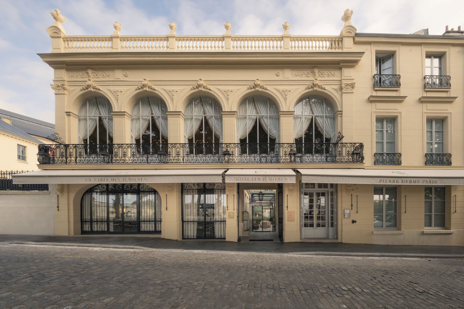 Hôtel Les Lumières Versailles, Versailles, France