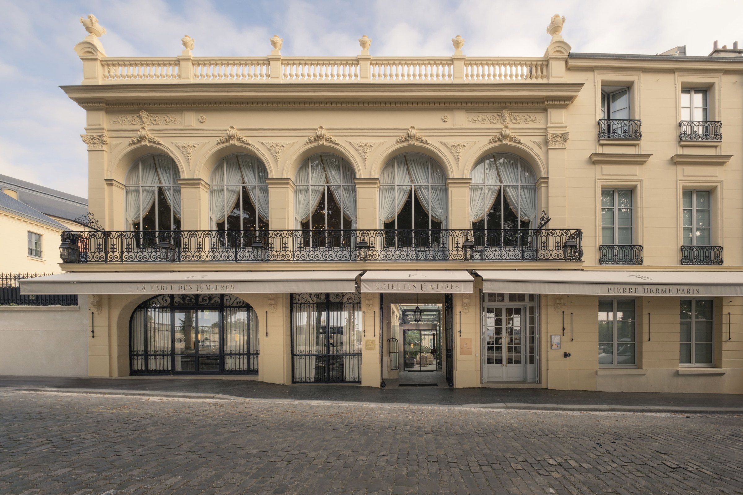 Hôtel Les Lumières Versailles